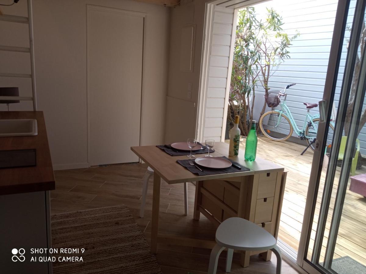 Charmant Logement T2 A 2 Pas De La Mer Granville Exterior photo